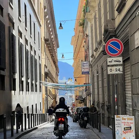 Casa D10s Centro Spagnoli アパート ナポリ