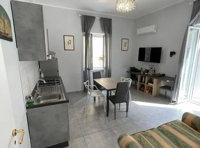 公寓 Casa D10s Centro Spagnoli 那不勒斯